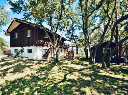 $695,000 | 729 Nomad Drive, Spicewood, TX 78669