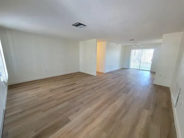 $1,595 | 10329 Castalie Drive, Port Richey, FL 34668