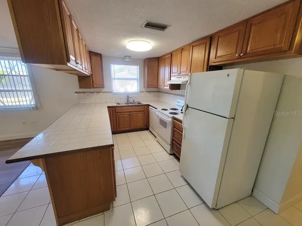 $1,595 | 10329 Castalie Drive, Port Richey, FL 34668