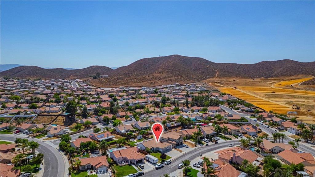 28591 Corvus Way Menifee, CA 92586 - Photo 4 of 26