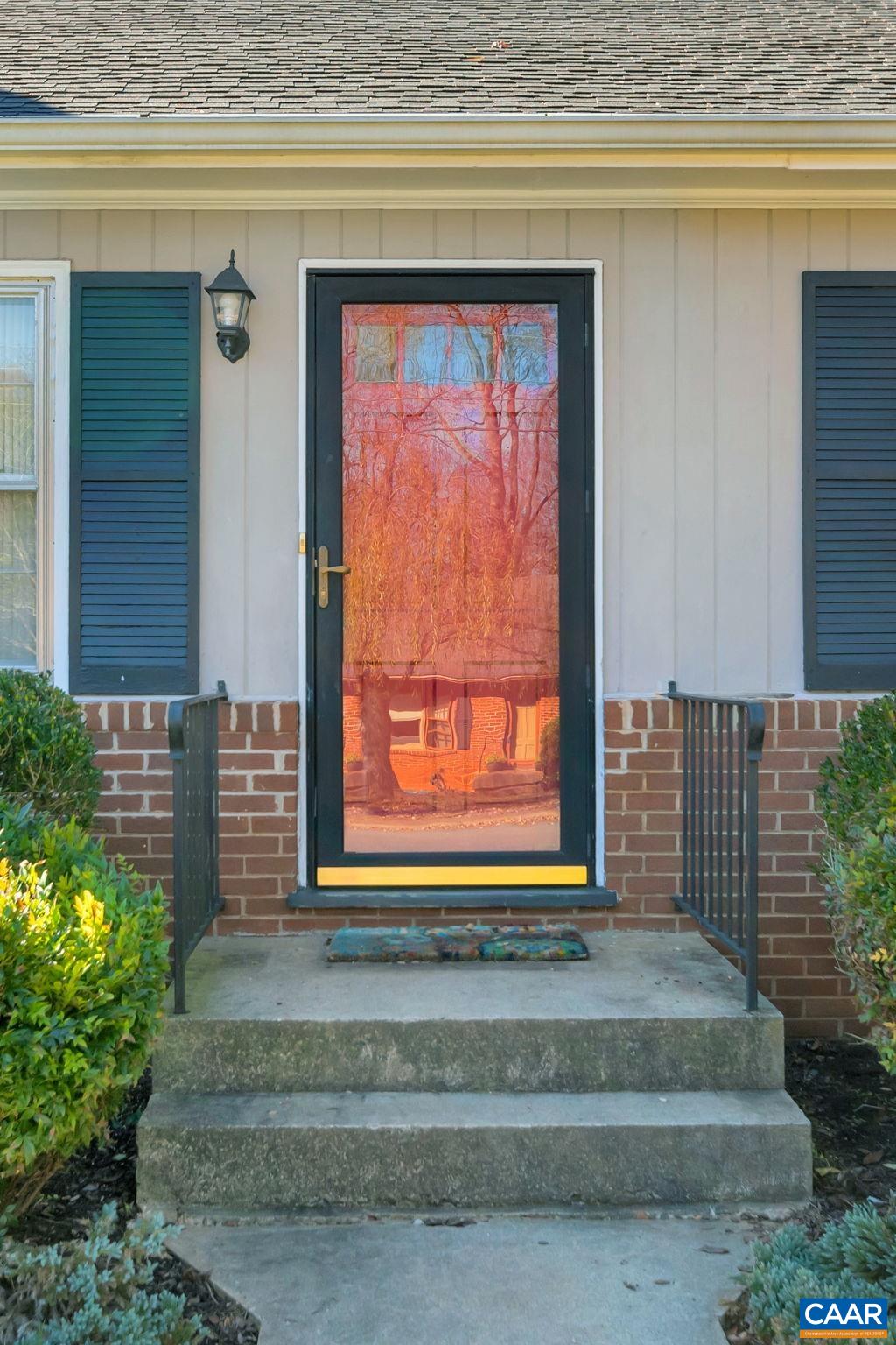 1406 Holly Road Charlottesville, VA 22901 - Photo 5 of 62