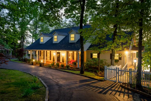 $649,000 | 100 Woodrun Circle, Middleton, TN 38052