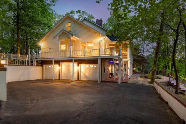 $629,000 | 100 Woodrun Circle, Middleton, TN 38052