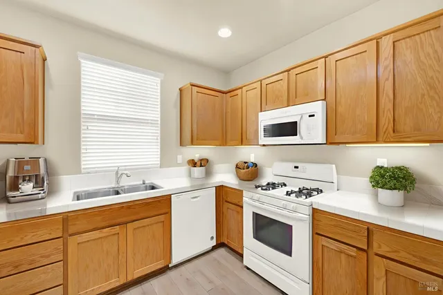 $490,000 | 1667 Vicksburg Drive, Fairfield, CA 94533