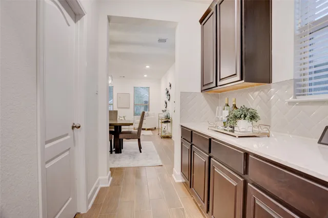 $550,000 | 13214 Westmont Heights Lane, Houston, TX 77044