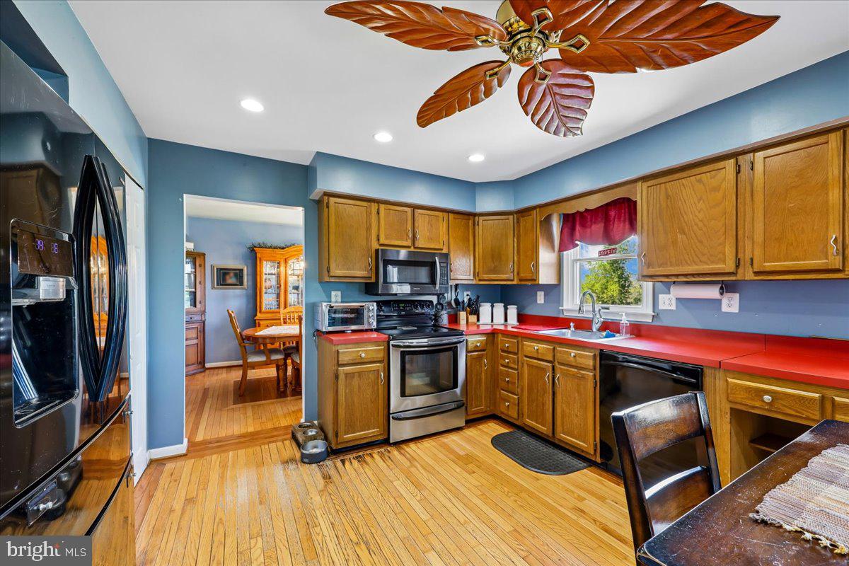 6648 Wind Ridge Road Mount Airy, MD 21771 - Photo 15 of 61