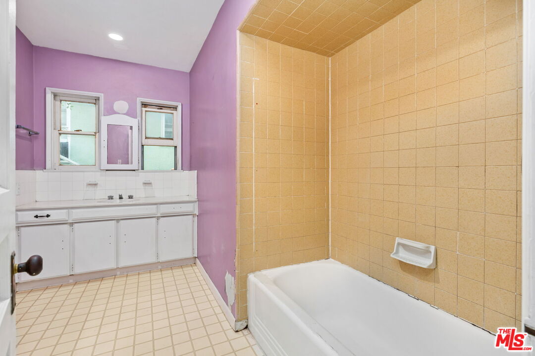 2797 Mataro Street Pasadena, CA 91107 - Photo 16 of 35