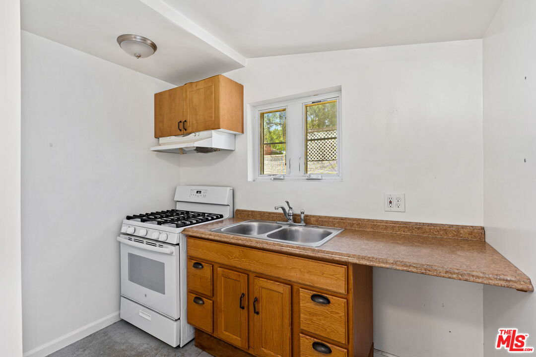 2797 Mataro Street Pasadena, CA 91107 - Photo 31 of 35