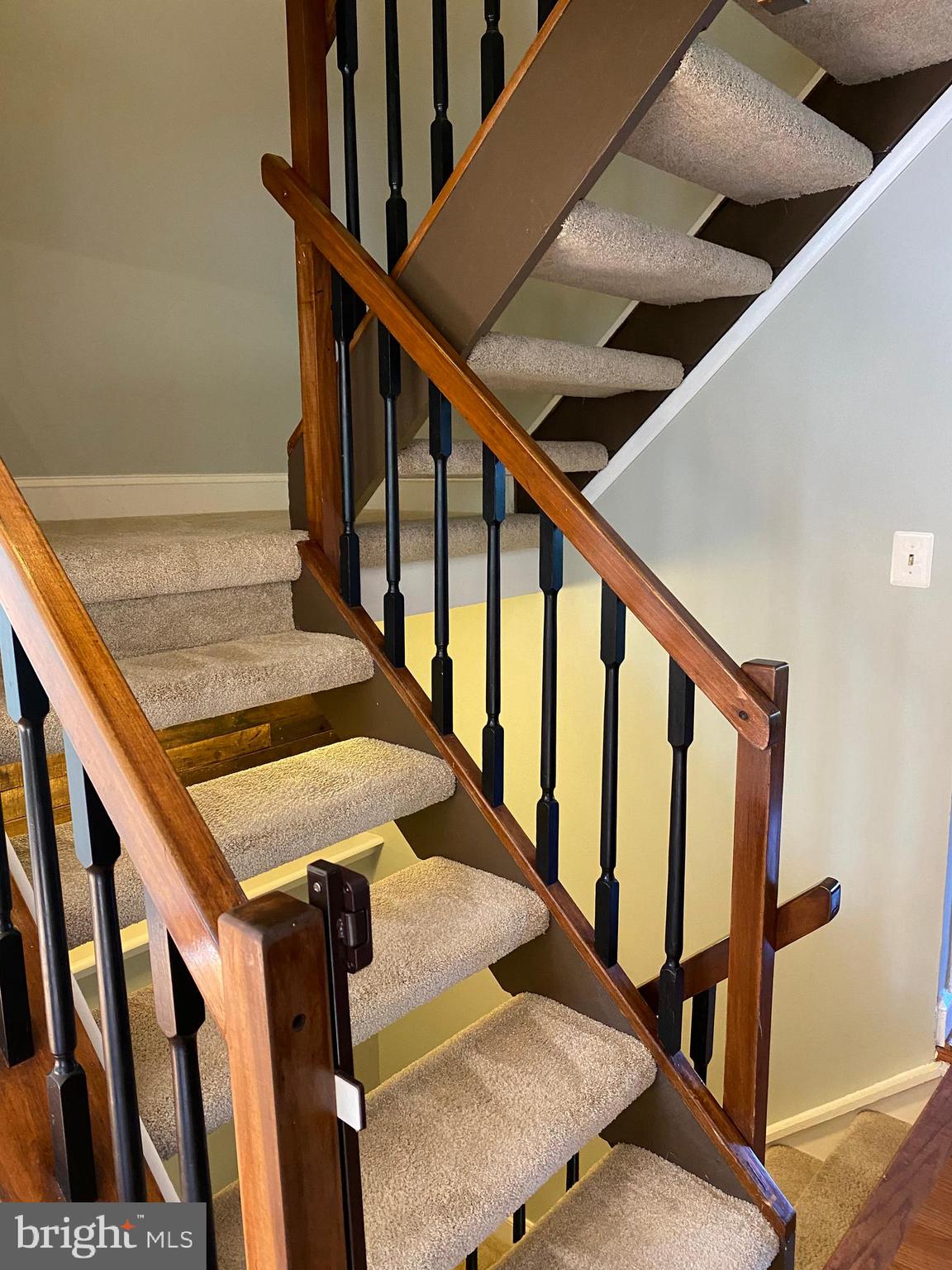 1666 Barnstead Drive Reston, VA 20194 - Photo 20 of 51 Stairs to upper level