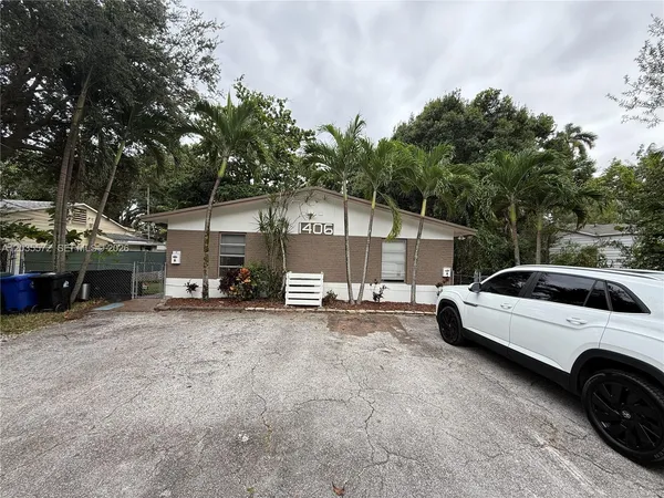 $2,595 | 1406 Southwest 1st Street, Unit A, Fort Lauderdale, FL 33312