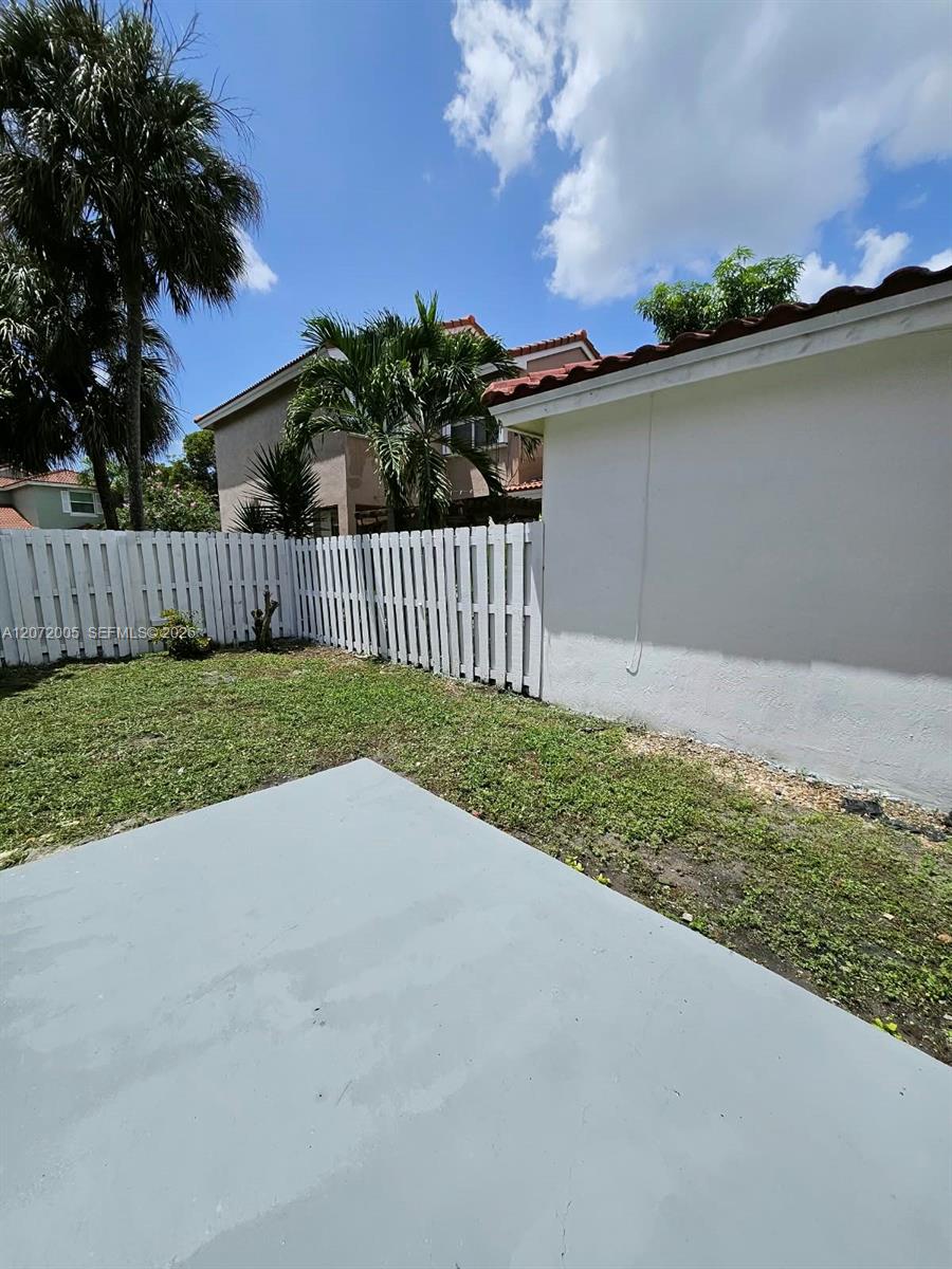 3860 Tree Top Road Cooper City, FL 33026 - Photo 8 of 29 back patio