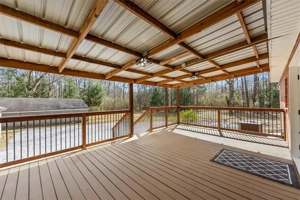 $369,900 | 3430 S Highway, Moreland, GA 30259