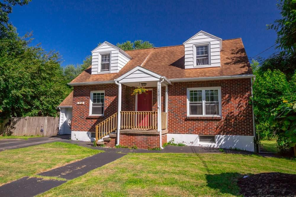 170 Manchester Road Schenectady, NY 12304 - Photo 2 of 30 Photo 2