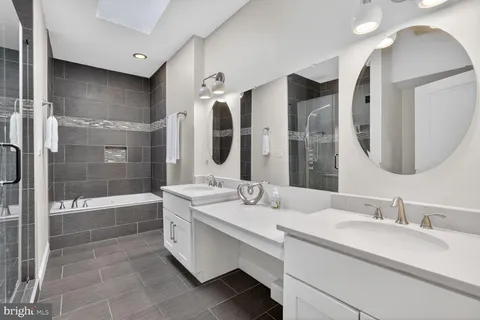 $1,025,000 | 1428 C Street Southeast, Washington, DC 20003