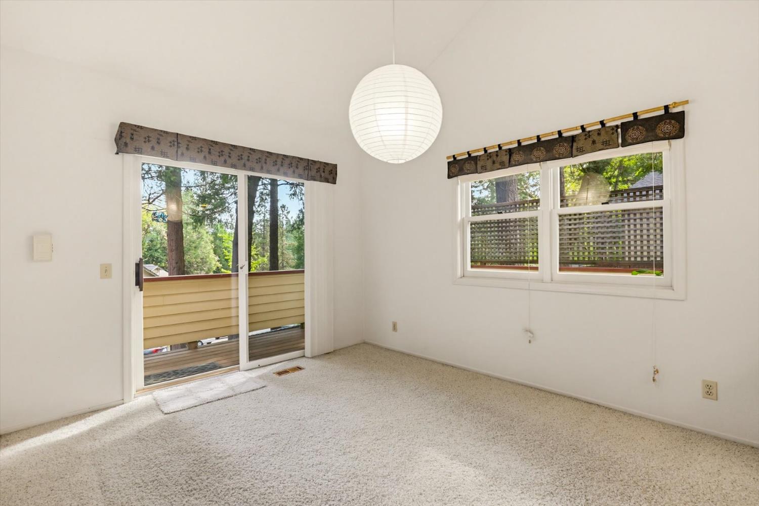 334 Bridge Way Nevada City, CA 95959 - Photo 11 of 32