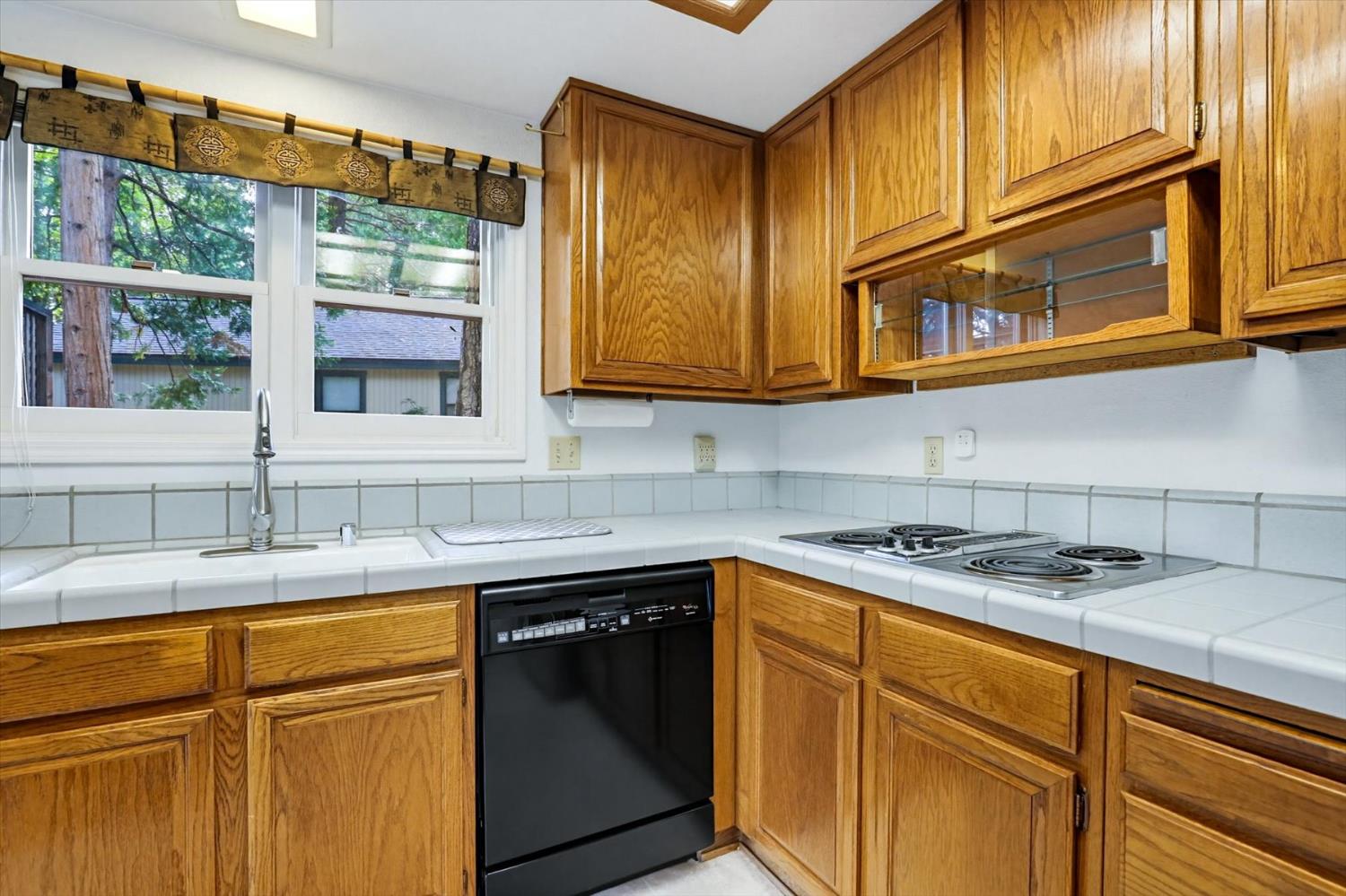334 Bridge Way Nevada City, CA 95959 - Photo 6 of 32