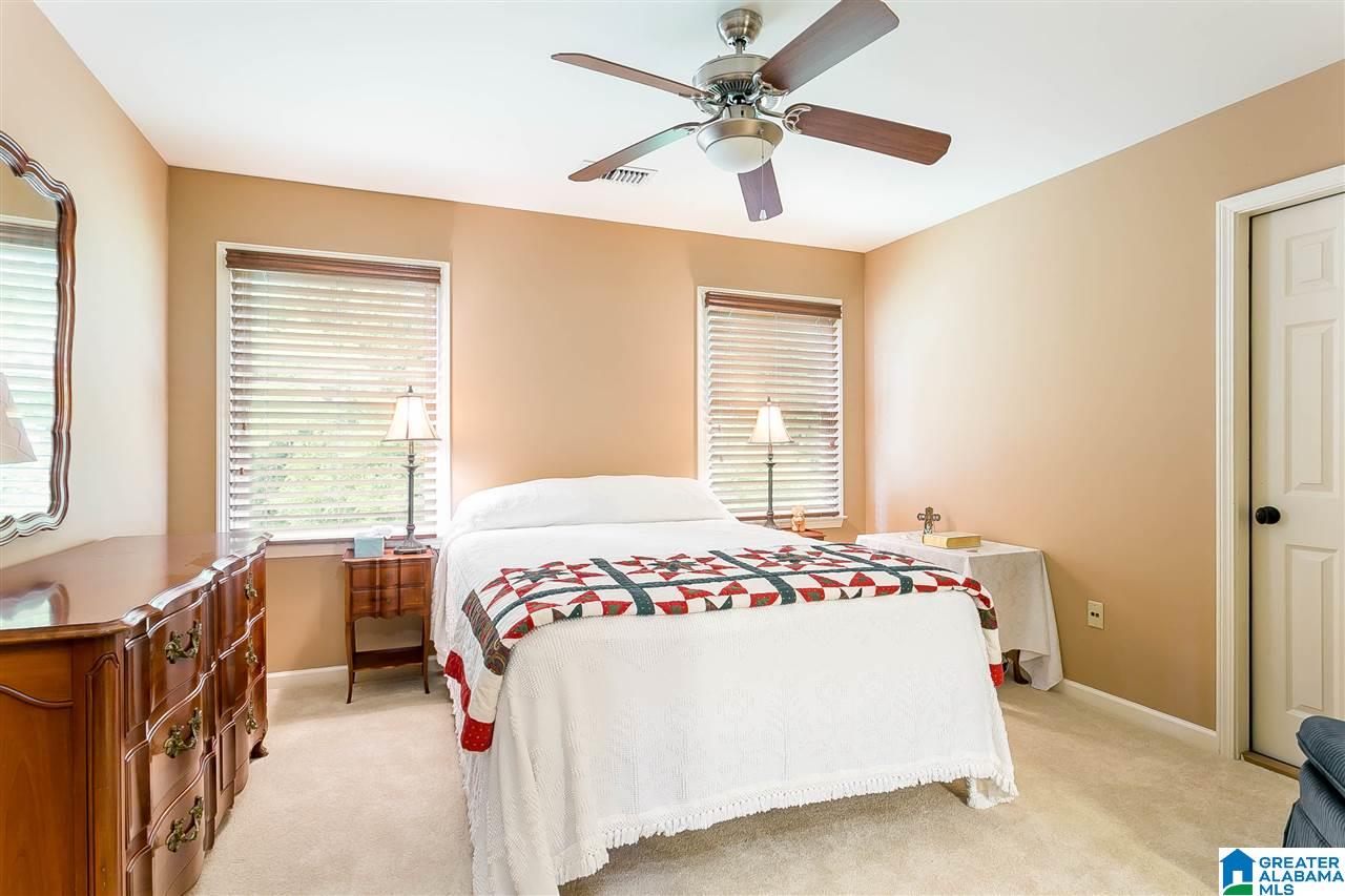 2353 Huntington Ridge Road Homewood, AL 35226 - Photo 31 of 49