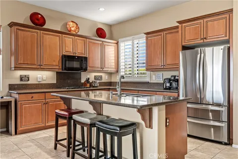 $575,000 | 42420 Warner Trail, Palm Desert, CA 92211