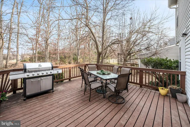 $725,000 | 20956 Hollyberry Court, Ashburn, VA 20147