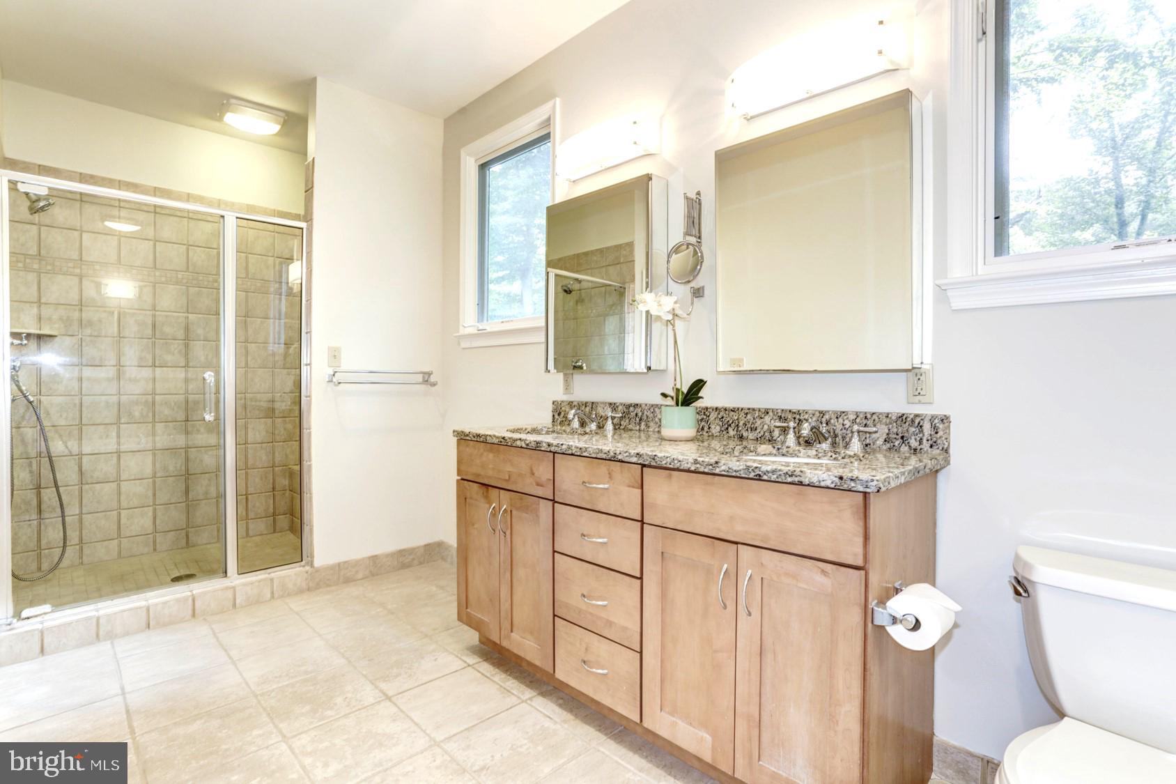 6605 Rannoch Road Bethesda, MD 20817 - Photo 14 of 24