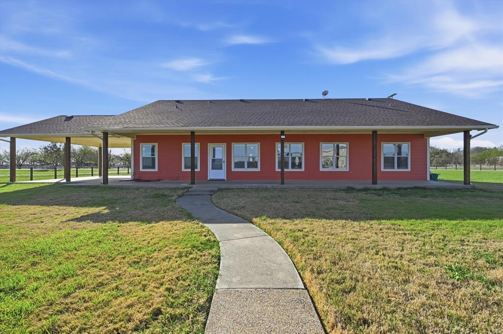 1616 Nash-Howard Road Waxahachie, TX 75165 - Photo 32 of 36 front view of a house with a yard