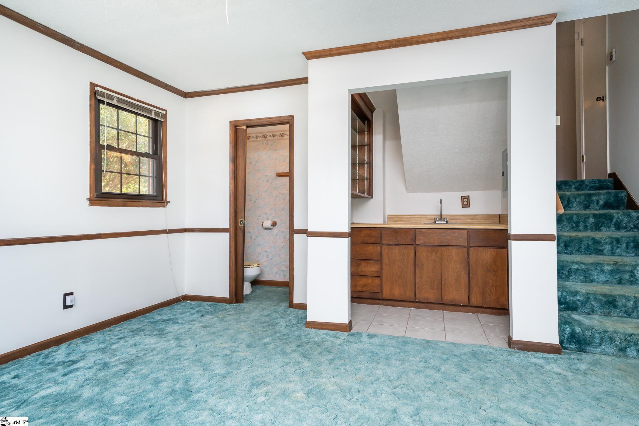 909 Standing Springs Road Greenville, SC 29605 - Photo 16 of 32 Gallery Image 16
