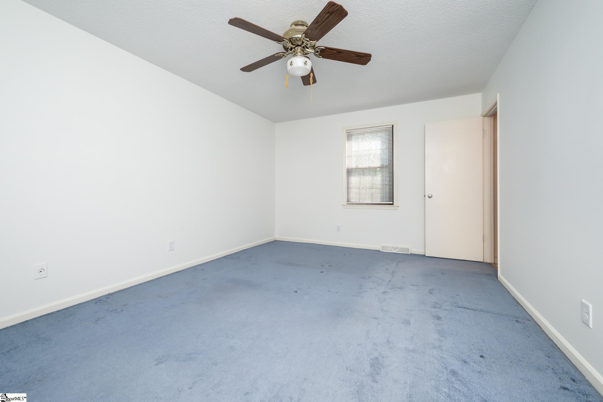 909 Standing Springs Road Greenville, SC 29605 - Photo 25 of 32 Gallery Image 25