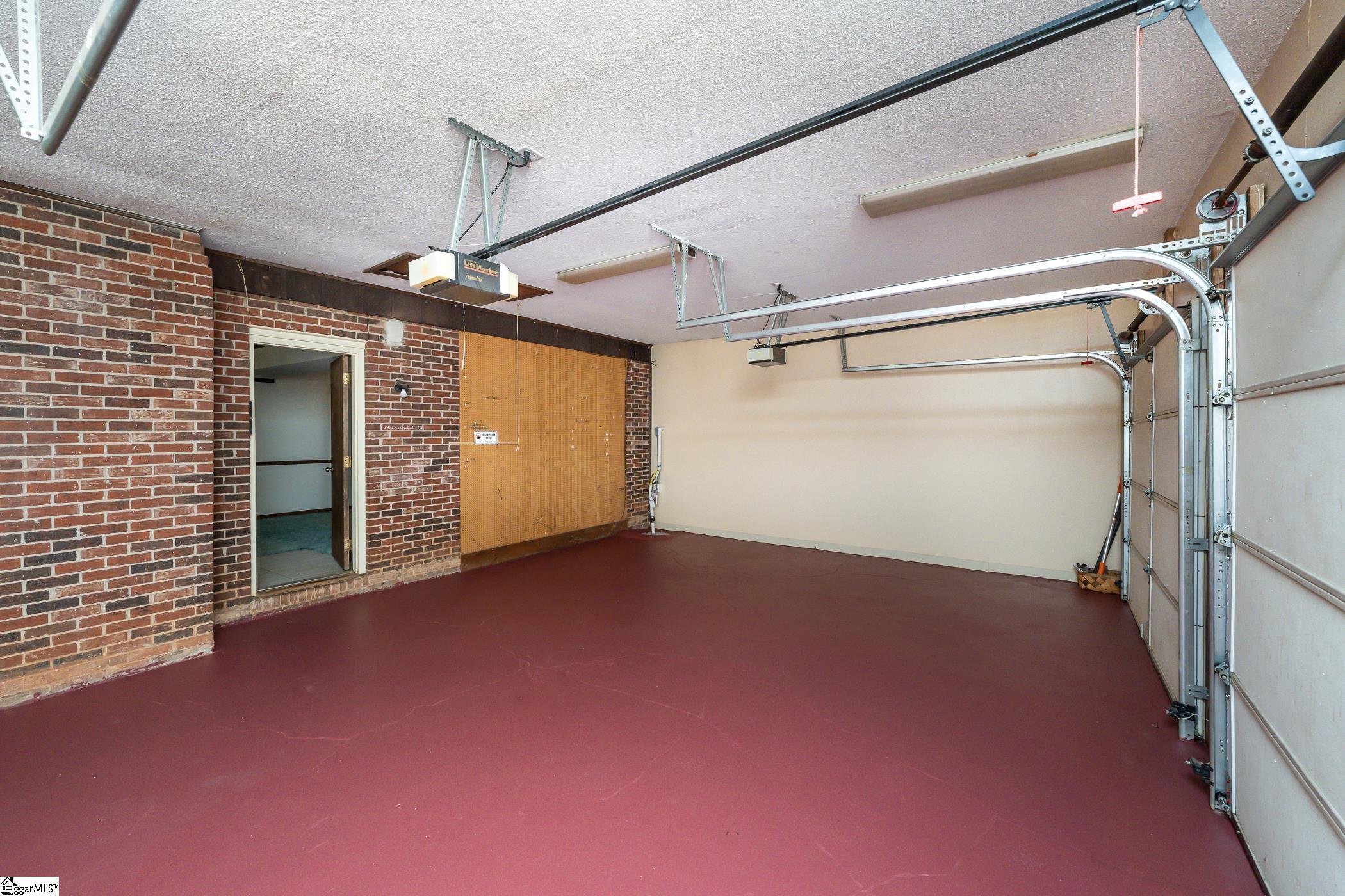 909 Standing Springs Road Greenville, SC 29605 - Photo 32 of 32 Gallery Image 32
