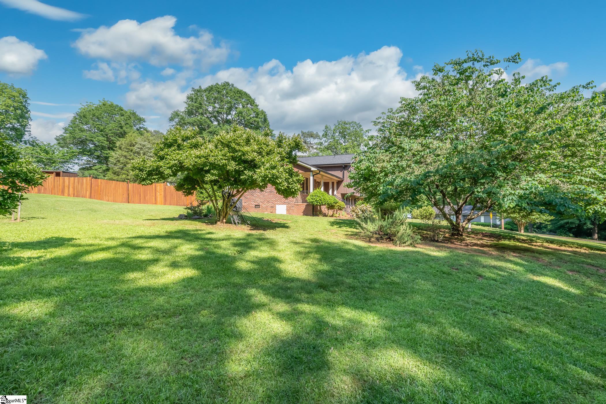 909 Standing Springs Road Greenville, SC 29605 - Photo 8 of 32 Gallery Image 8