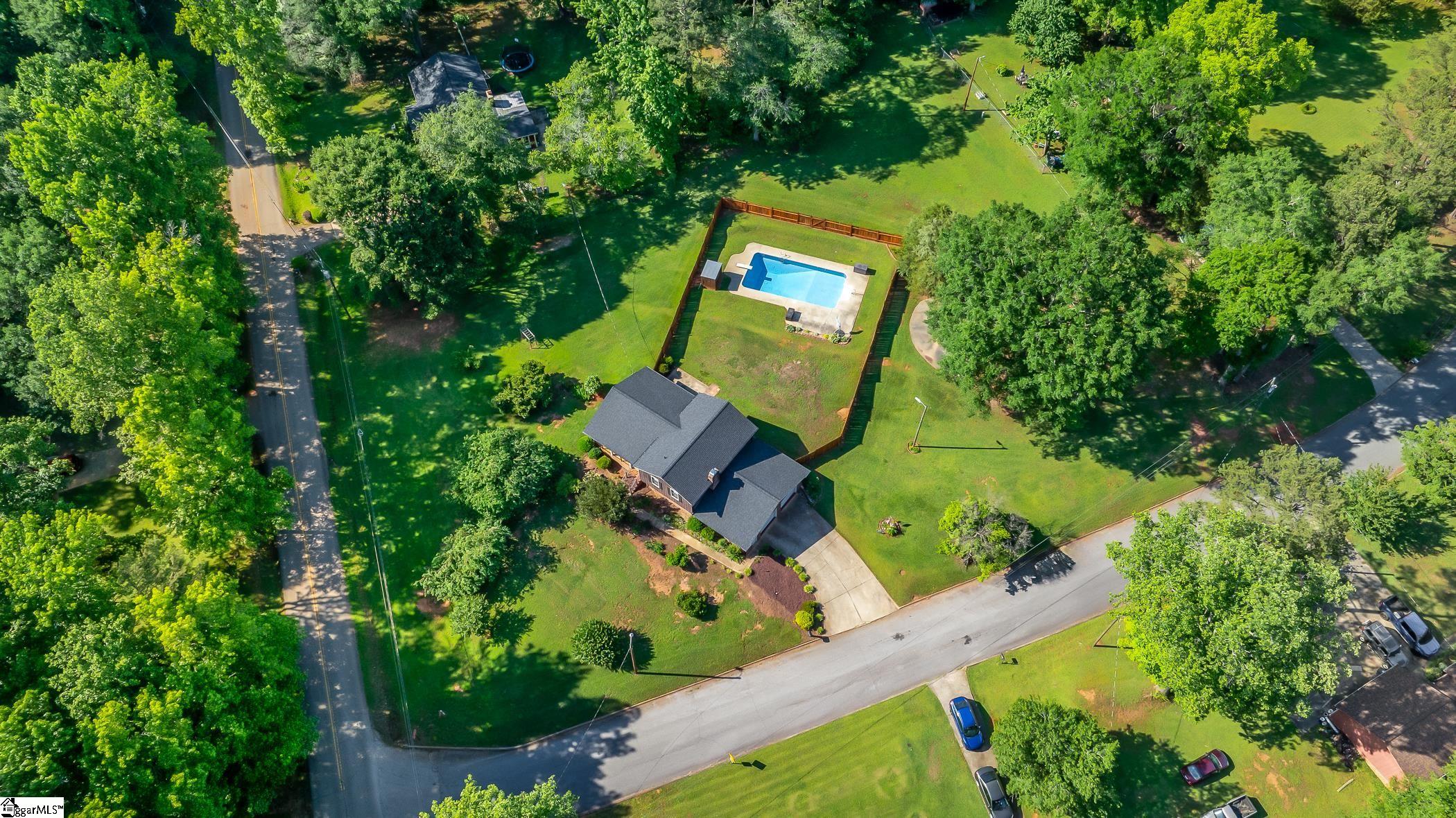 909 Standing Springs Road Greenville, SC 29605 - Photo 9 of 32 Gallery Image 9