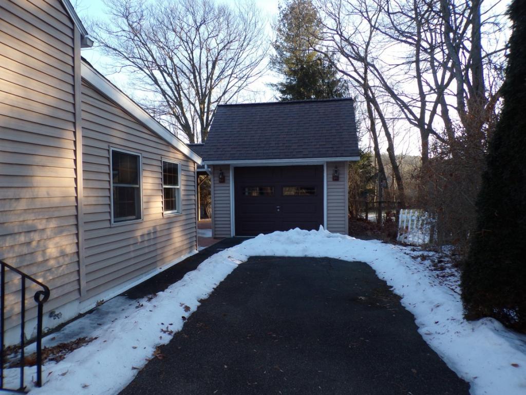 1133 Ford Road Vestal, NY 13850 - Photo 2 of 21 Gallery Image 2