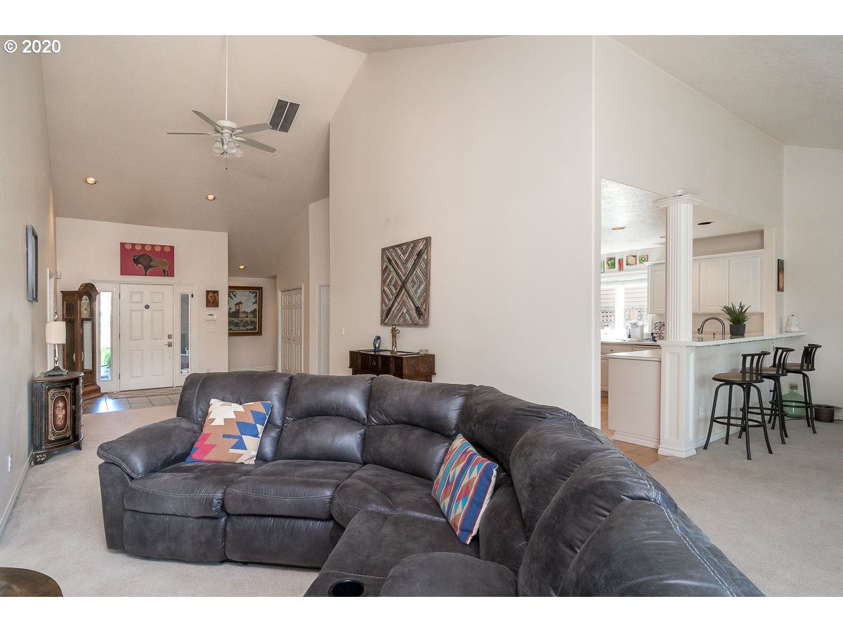 1213 Goose Creek Road Woodburn, OR 97071 - Photo 5 of 24 Gallery Image 5