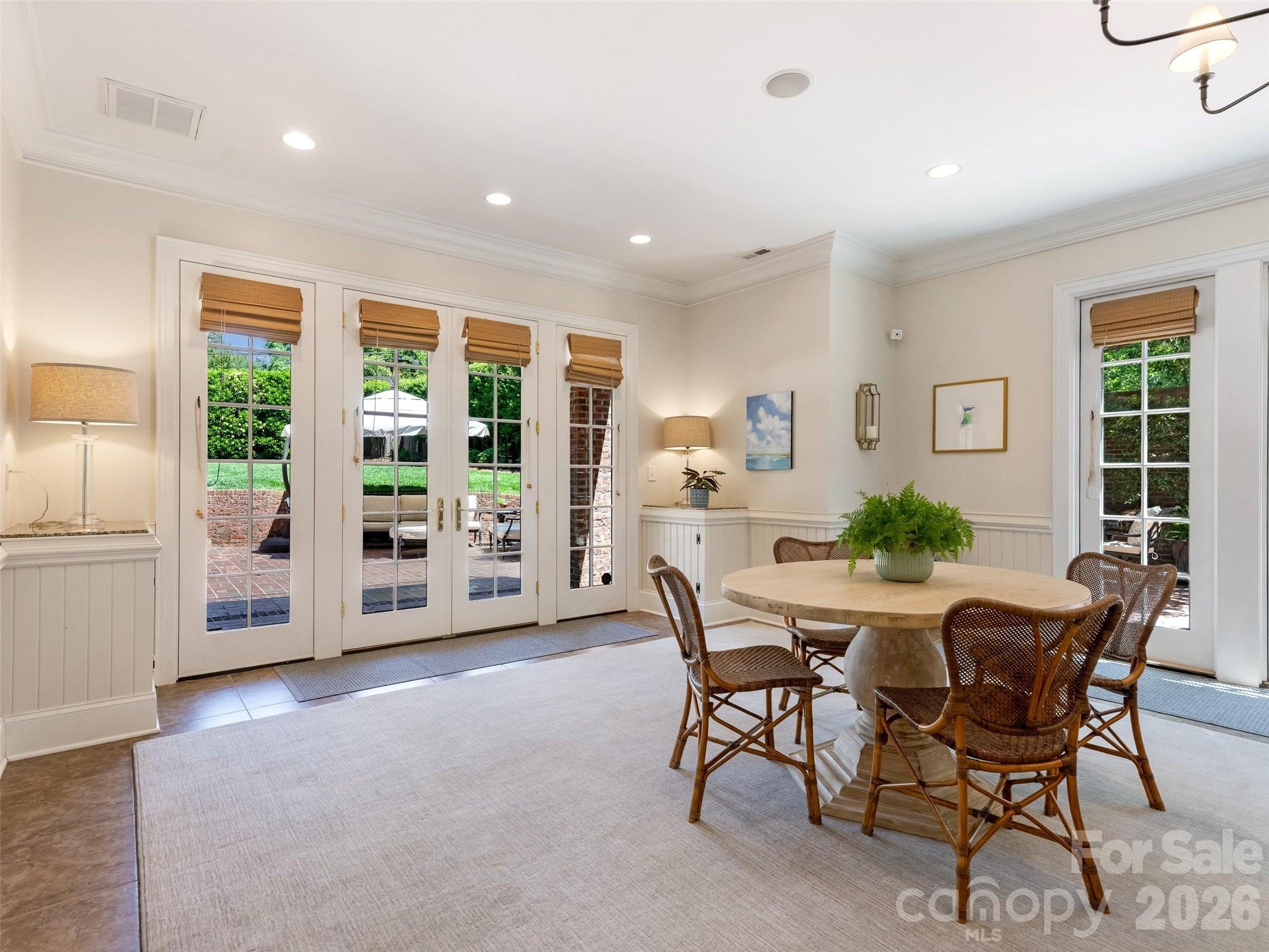 714 Edgehill Road North Charlotte, NC 28207 - Photo 16 of 48 Gallery Image 16