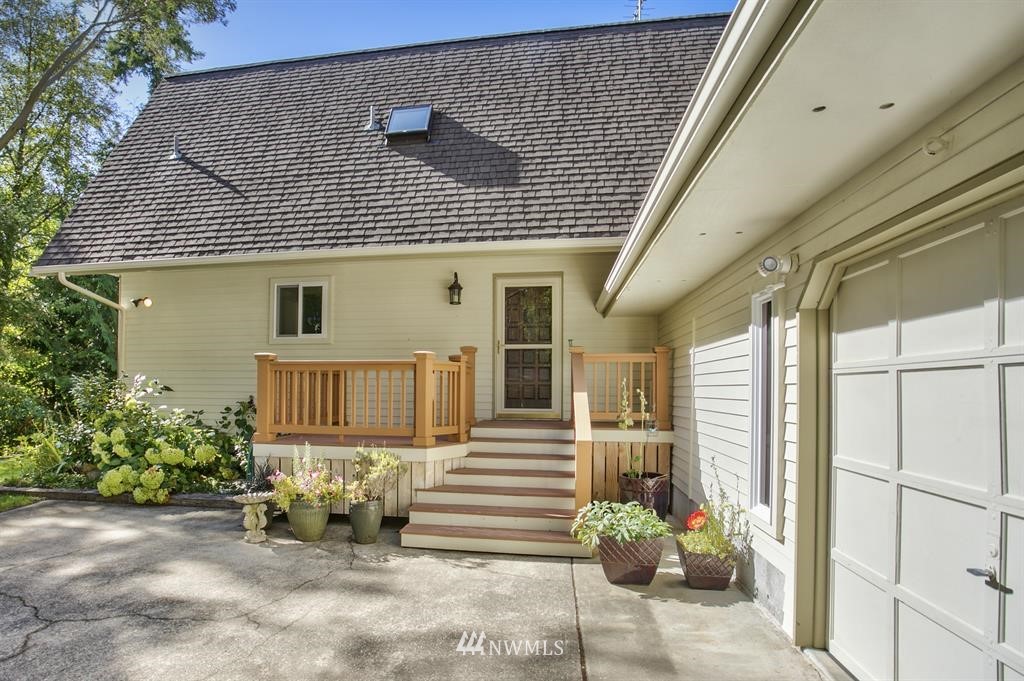 11240 Olympic View Road Northwest Silverdale, WA 98383 - Photo 2 of 25 Gallery Image 2