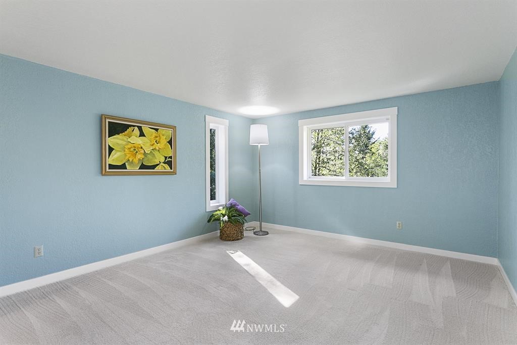 11240 Olympic View Road Northwest Silverdale, WA 98383 - Photo 12 of 25 Gallery Image 12