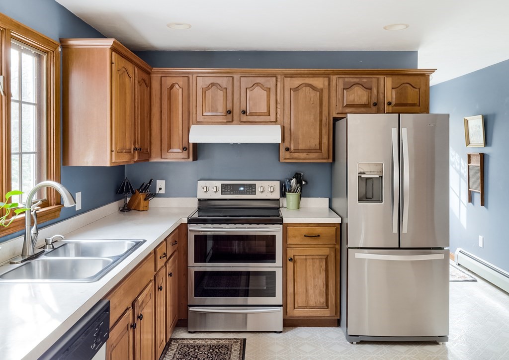 6 Britney Drive Rutland, MA 01543 - Photo 2 of 28 Gallery Image 2