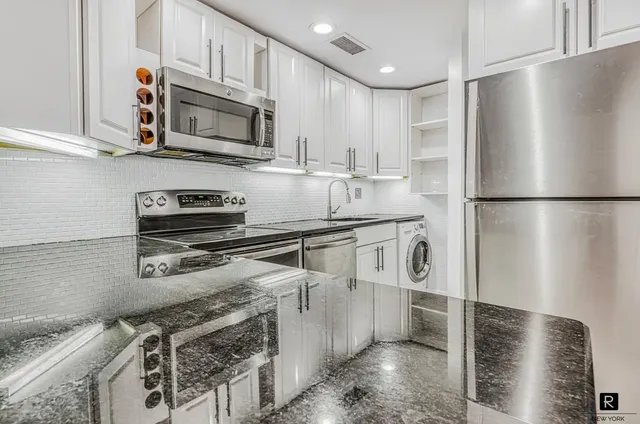 $1,199,000 | 233 East 31st Street, Unit 1A | Kips Bay