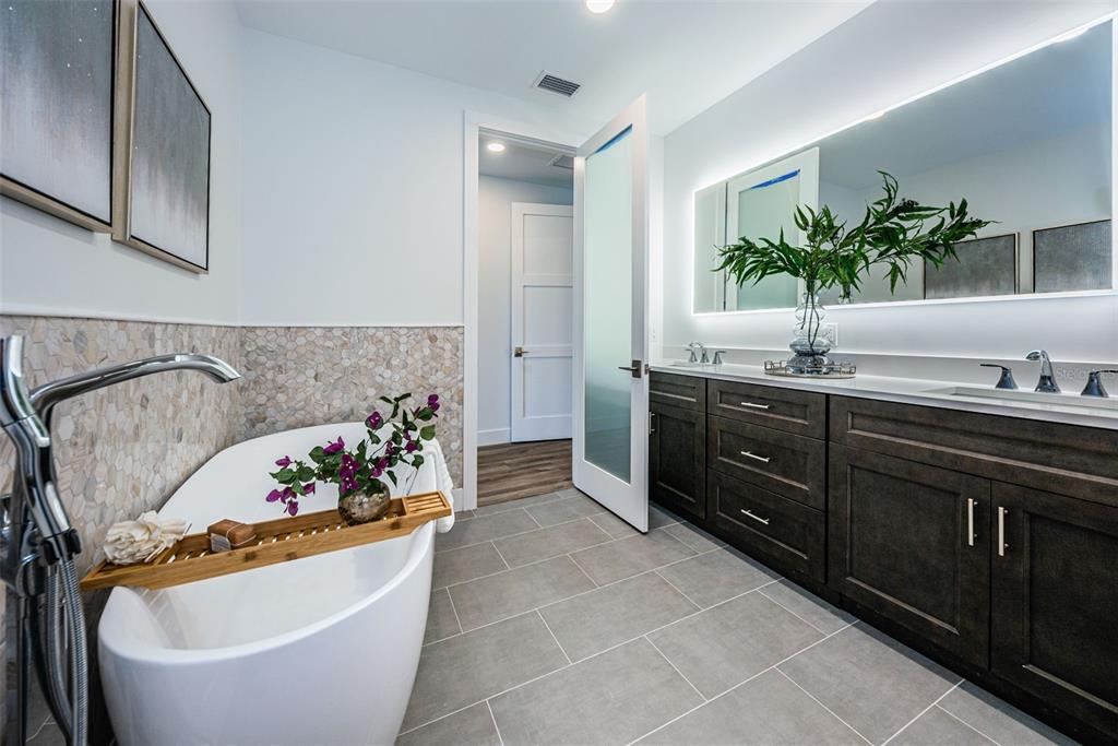 12305 3rd Street East, Unit 2 Treasure Island, FL 33706 - Photo 45 of 69
