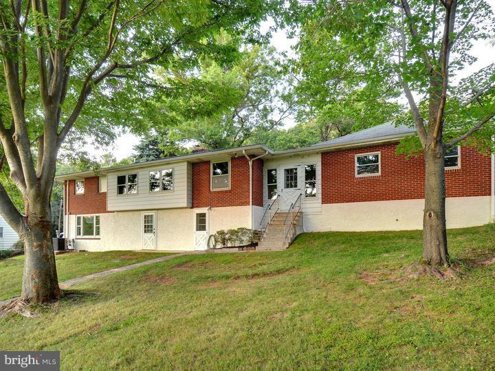 870 Temple Road Pottstown, PA 19465 - Photo 2 of 20 Exterior Back