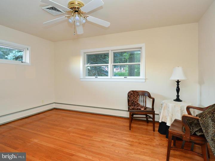870 Temple Road Pottstown, PA 19465 - Photo 11 of 20 Bedroom - Main