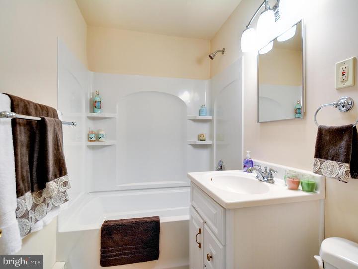 870 Temple Road Pottstown, PA 19465 - Photo 12 of 20 Bathroom