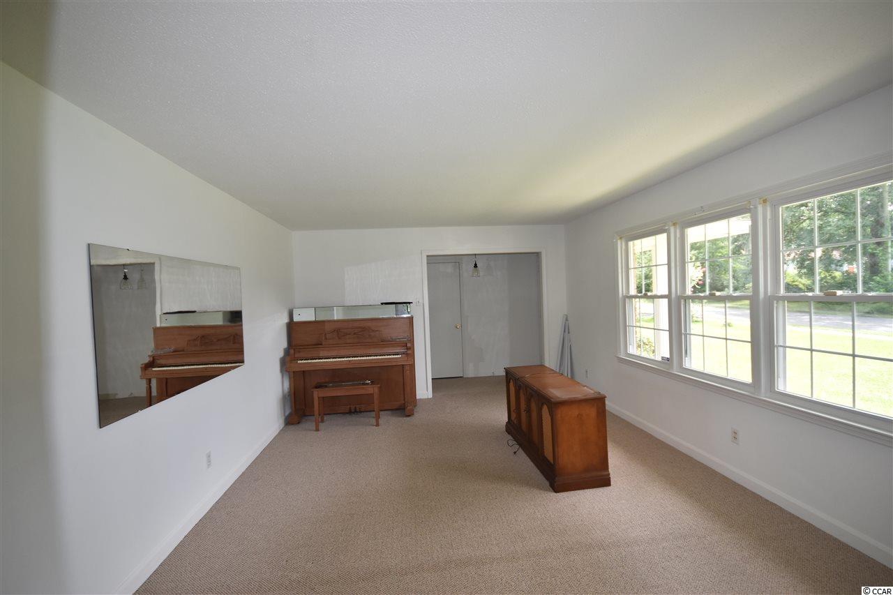 2221 Violet Street Georgetown, SC 29440 - Photo 10 of 39 Gallery Image 10