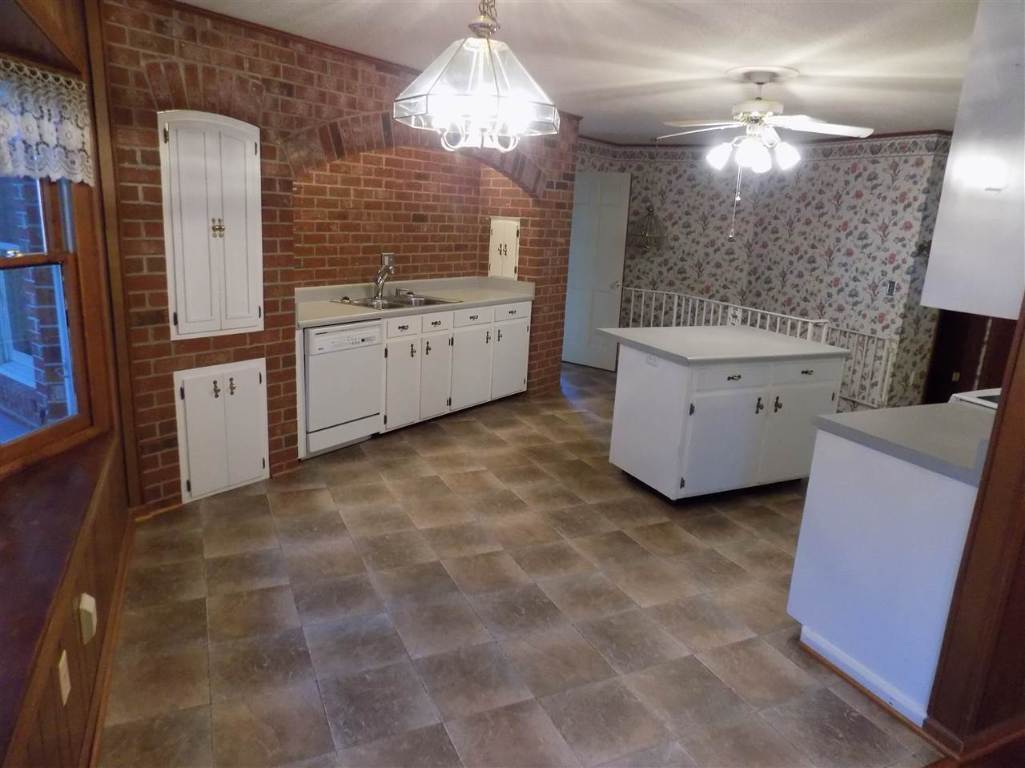 418 Arcadia Drive Anderson, SC 29621 - Photo 9 of 21 Gallery Image 9