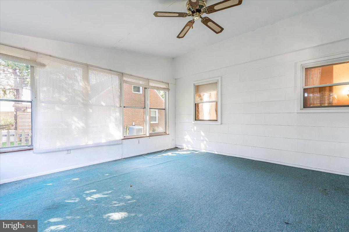 10329 Greentop Road Cockeysville, MD 21030 - Photo 13 of 34 Florida room
