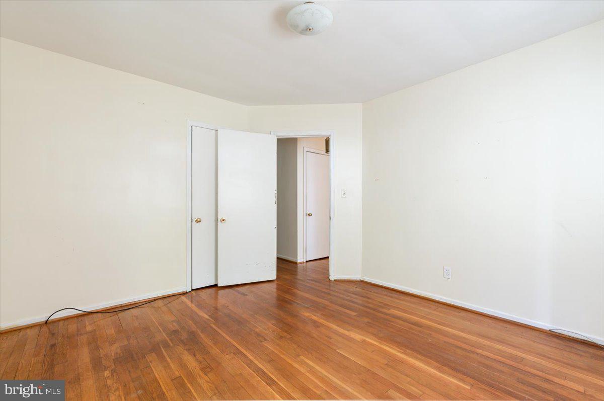 10329 Greentop Road Cockeysville, MD 21030 - Photo 17 of 34 2nd-1st floor bedroom