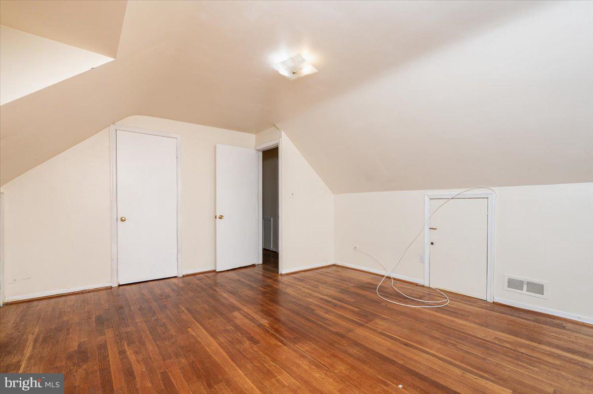 10329 Greentop Road Cockeysville, MD 21030 - Photo 23 of 34 2nd-Upstairs bedroom