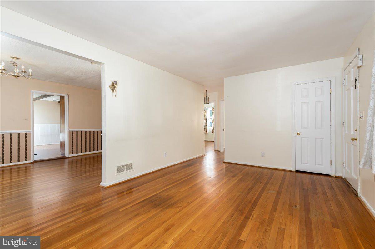 Hardwood floors throughout!
