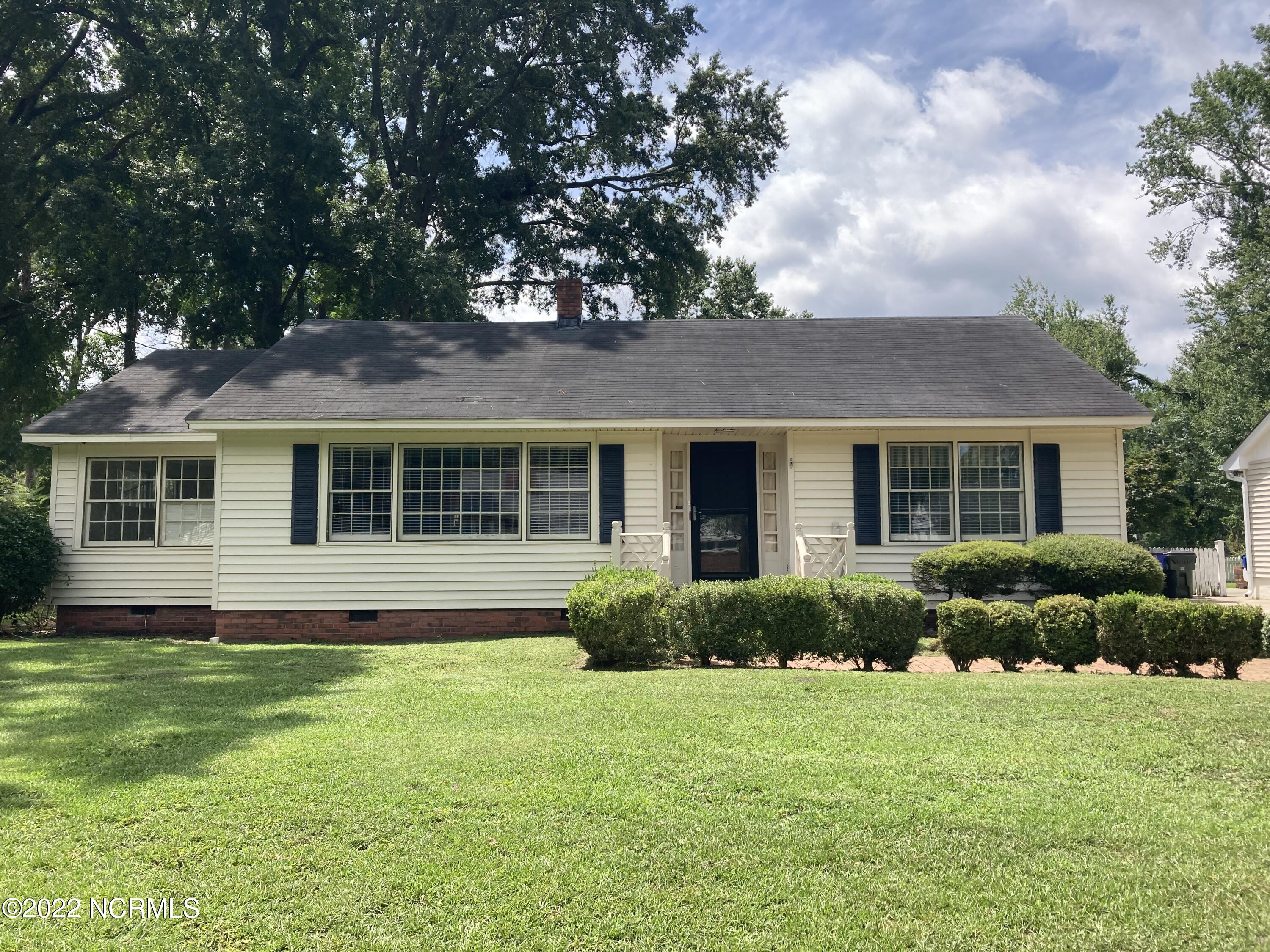 1218 Stockton Road Kinston, NC 28504 - Photo 1 of 15 IMG_1055