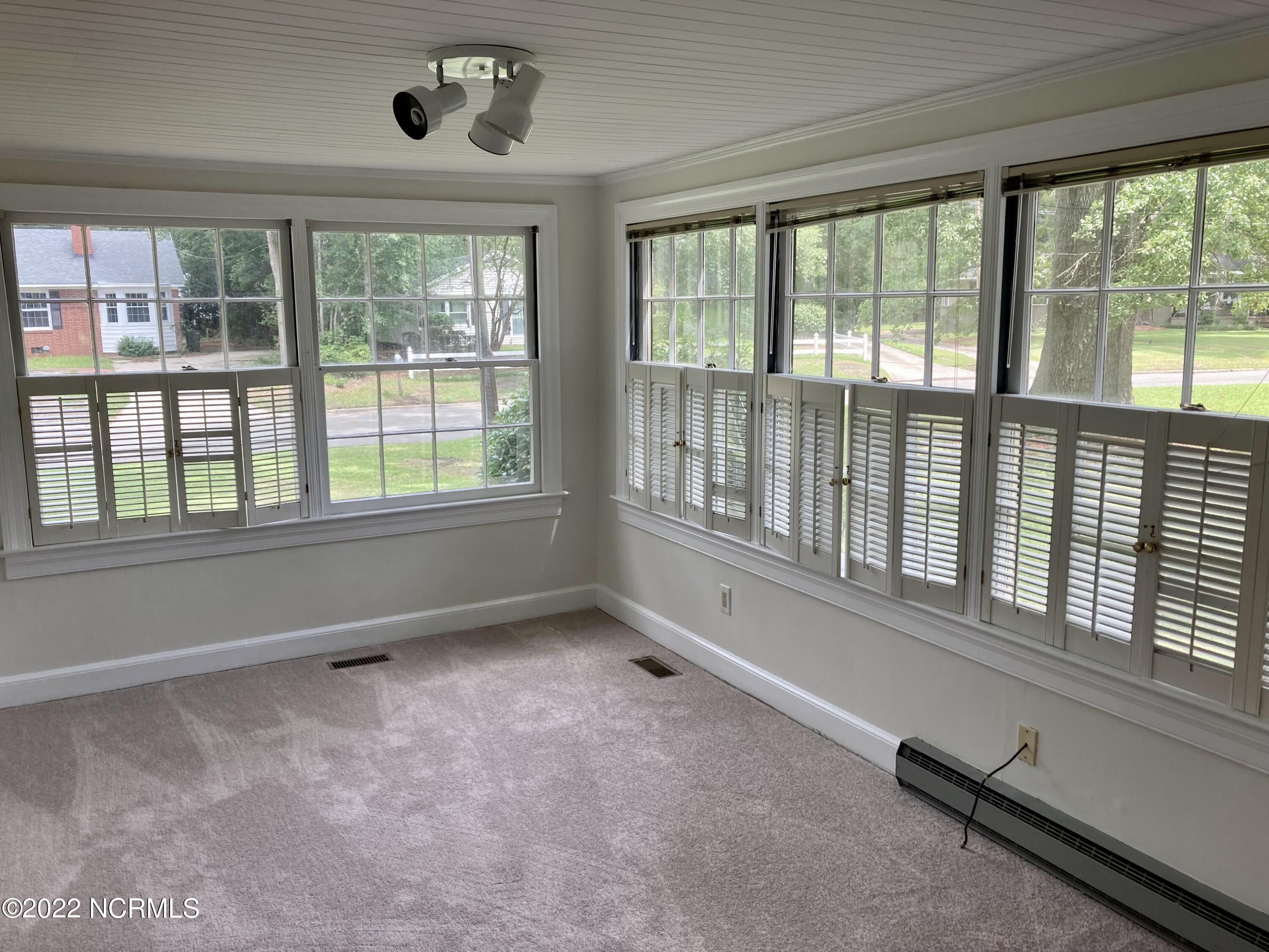 1218 Stockton Road Kinston, NC 28504 - Photo 12 of 15 IMG_E1215