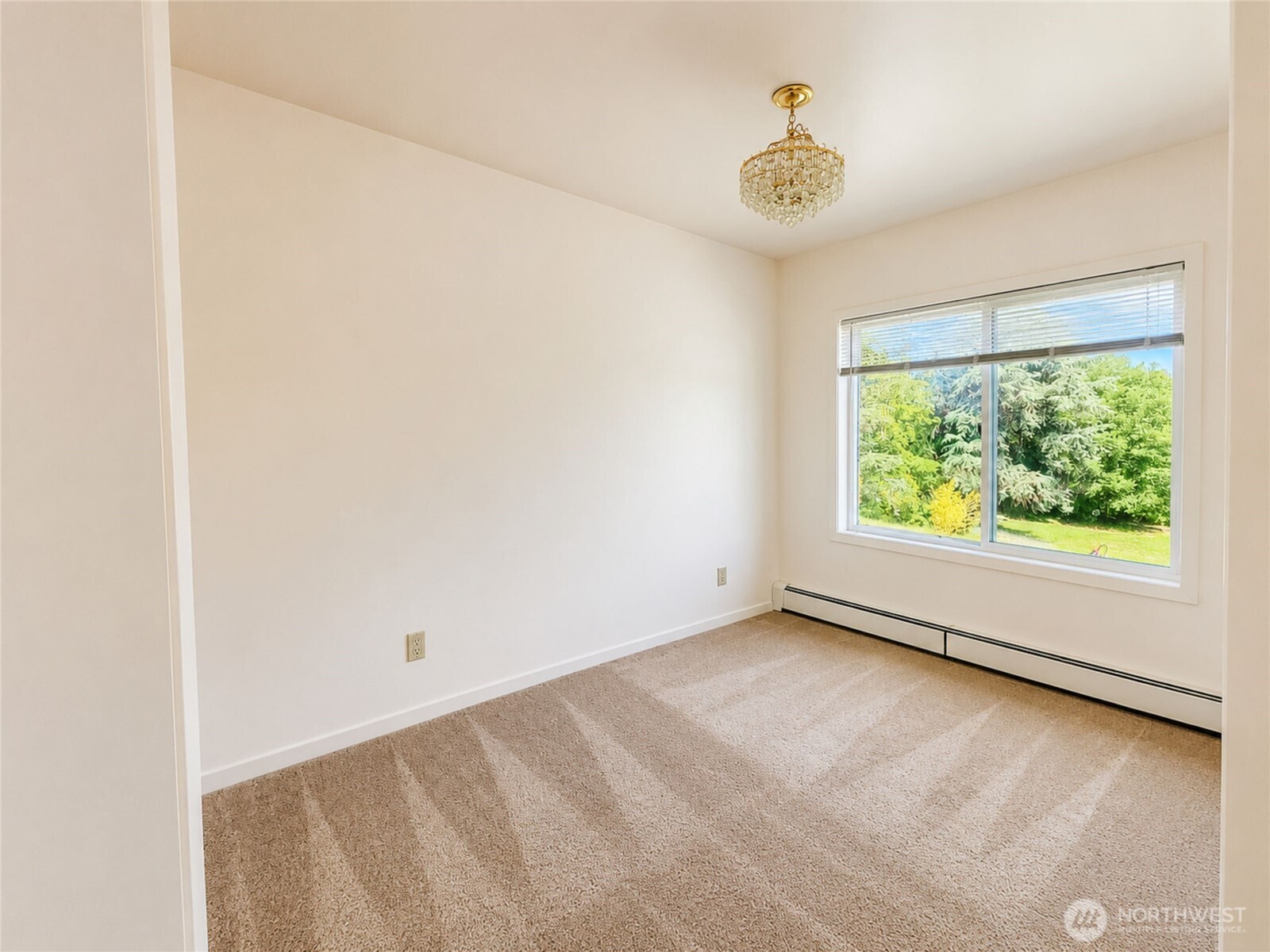 10336 Northeast Knight Road Bainbridge Island, WA 98110 - Photo 5 of 24 Gallery Image 5